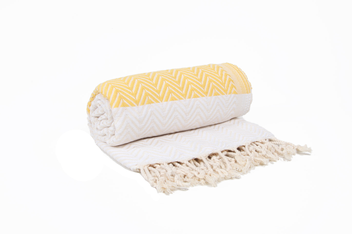 Pludmales dvielis dzeltens ar baltu