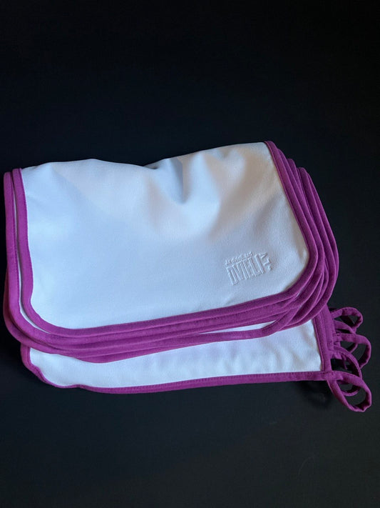 Virtuves dvielis - mikrošķiedras / BALTS ar ceriņu rozā