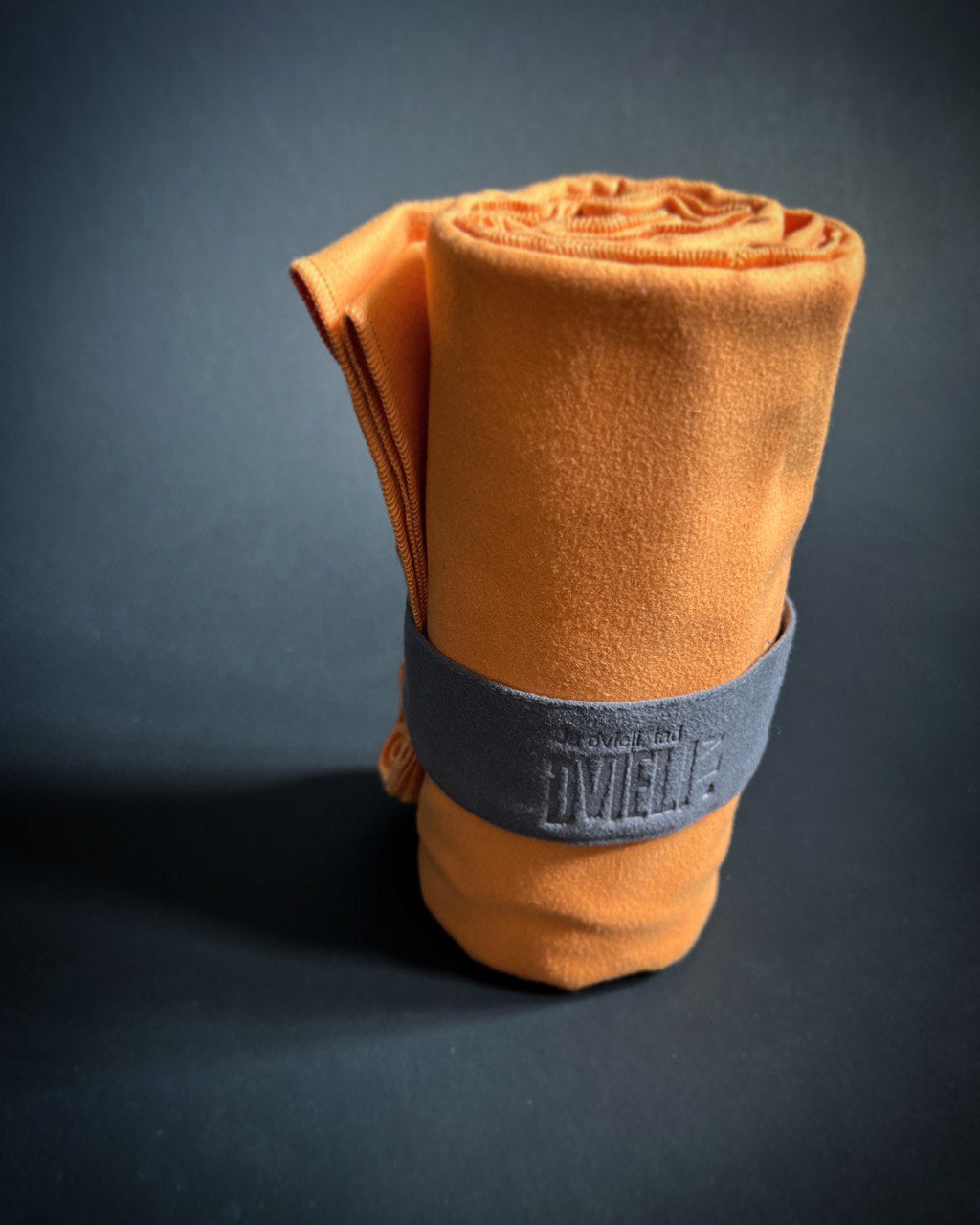 Mikrošķiedras dvielis vs frotē dvielis — kuru izvēlēties?