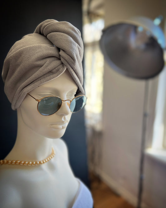 Махровое полотенце-турбан с кнопкой, микрофибра / серый