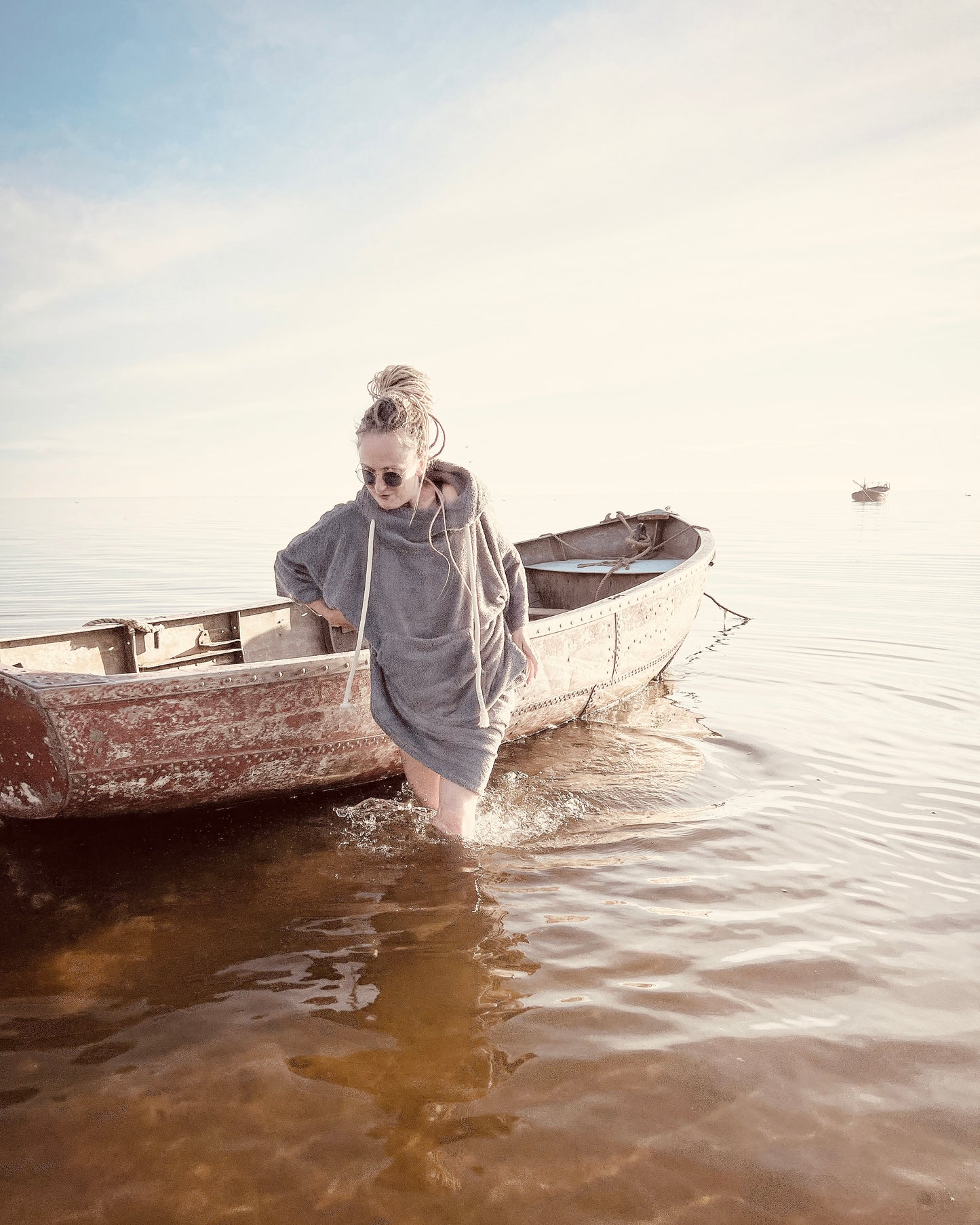 Пончо унисекс - серое