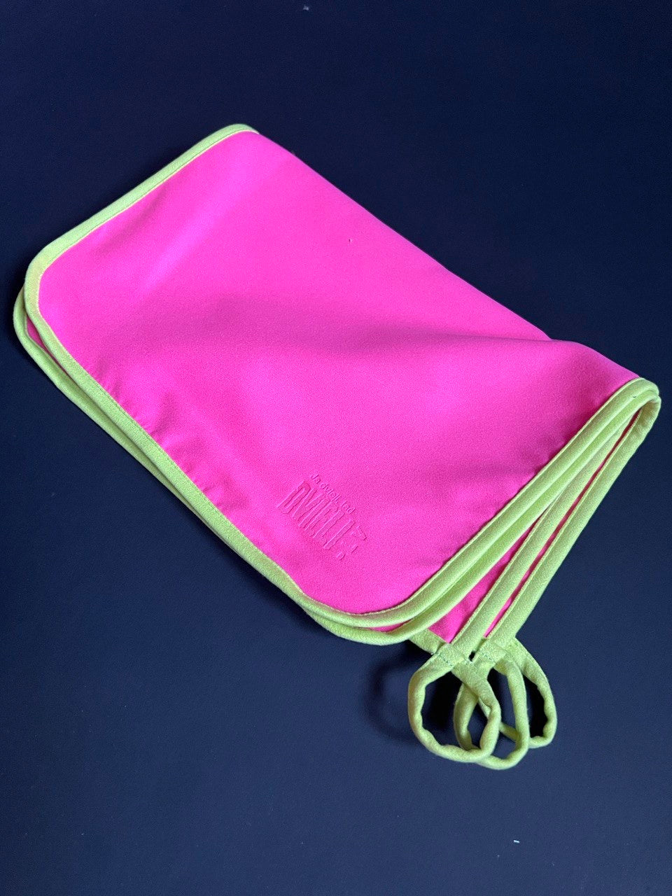 Virtuves dvielis - mikrošķiedras / rozā ar zaļu