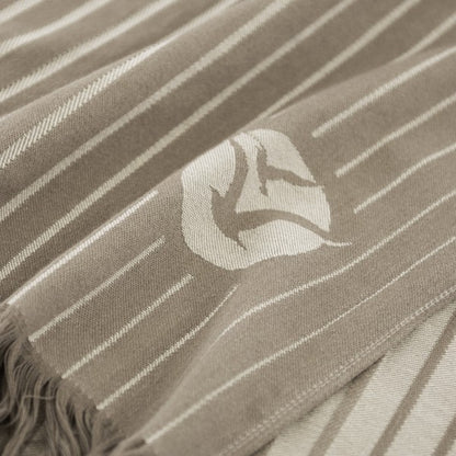 Pludmales dvielis/pleds Norga - plānais ar bārkstīm brūns