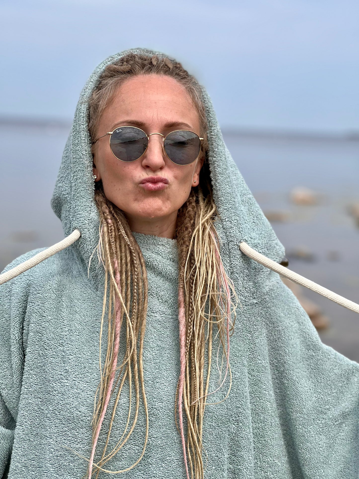 Пончо унисекс - зеленоватый