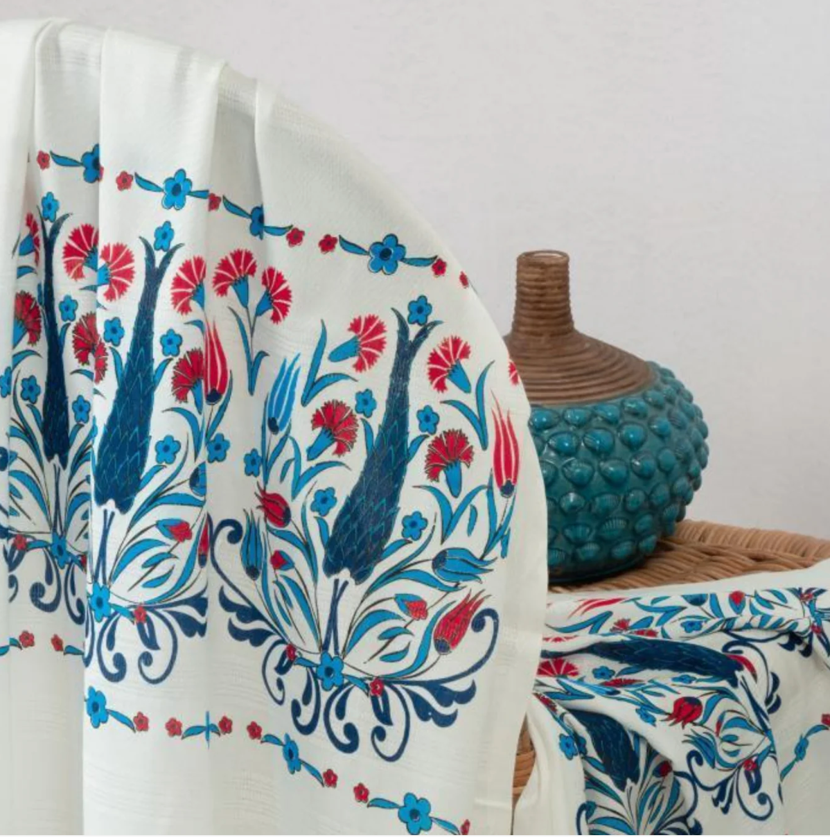 Kokvilnas pludmales dvielis / tulpes / 100X180cm