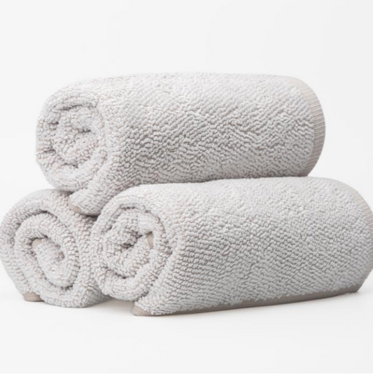 Плотное махровое полотенце - белое