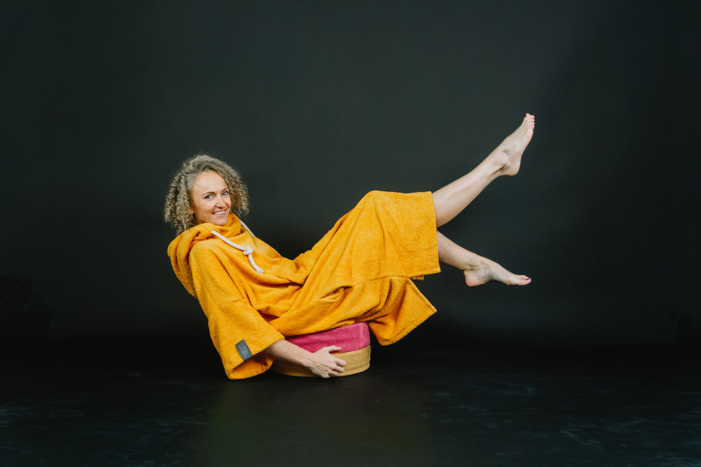 Pončo unisex - dzeltens