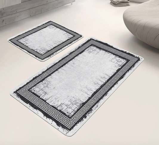 Стильный серый набор из двух ковриков для ванной с греческим узором.