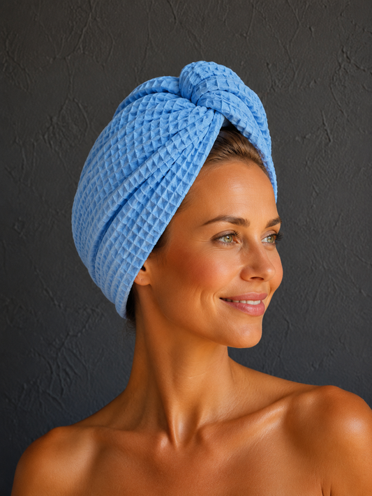 Plaukų rankšluostis Turbanas su sagomis, vafliniu pynimu / šviesiai mėlyna